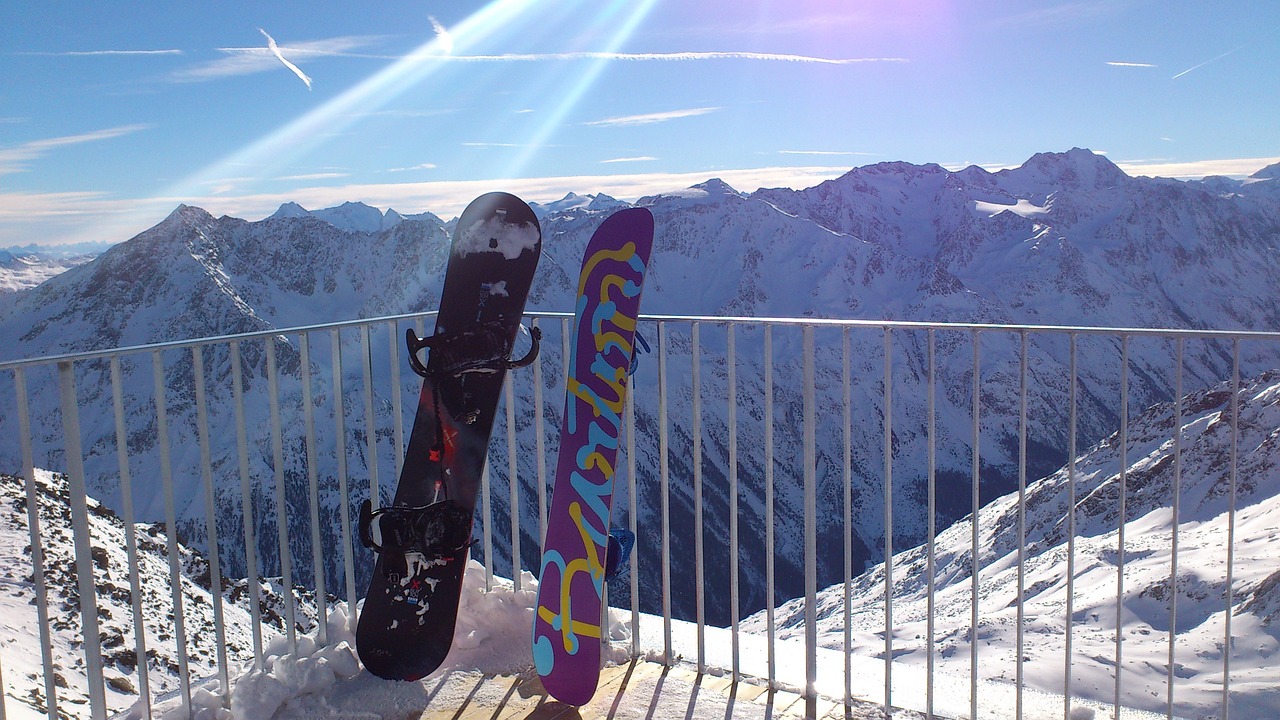 snowboards-227543_1280.jpg